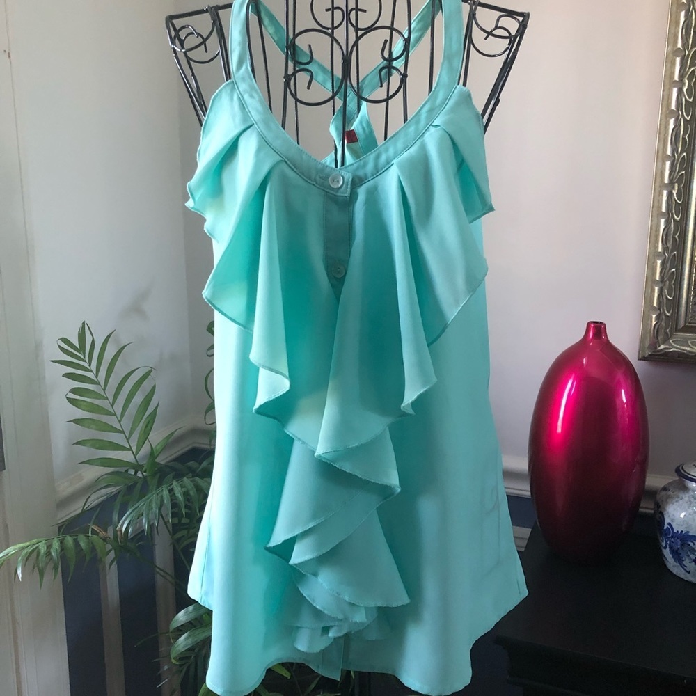 5/48 sleeveless ruffle buttoned seafoam green Top